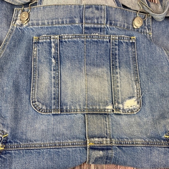 Woman’s 3X1 NY Overall Distressed Shorts- Made In USA - Size Medium - Picture 7 of 10